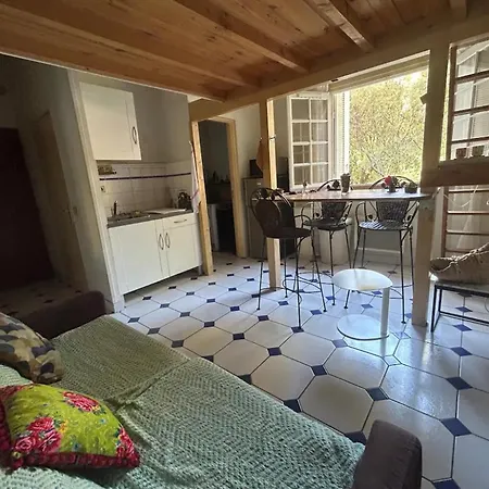 4 Personnes Copropriété Pas Frais De Ménage Hyères